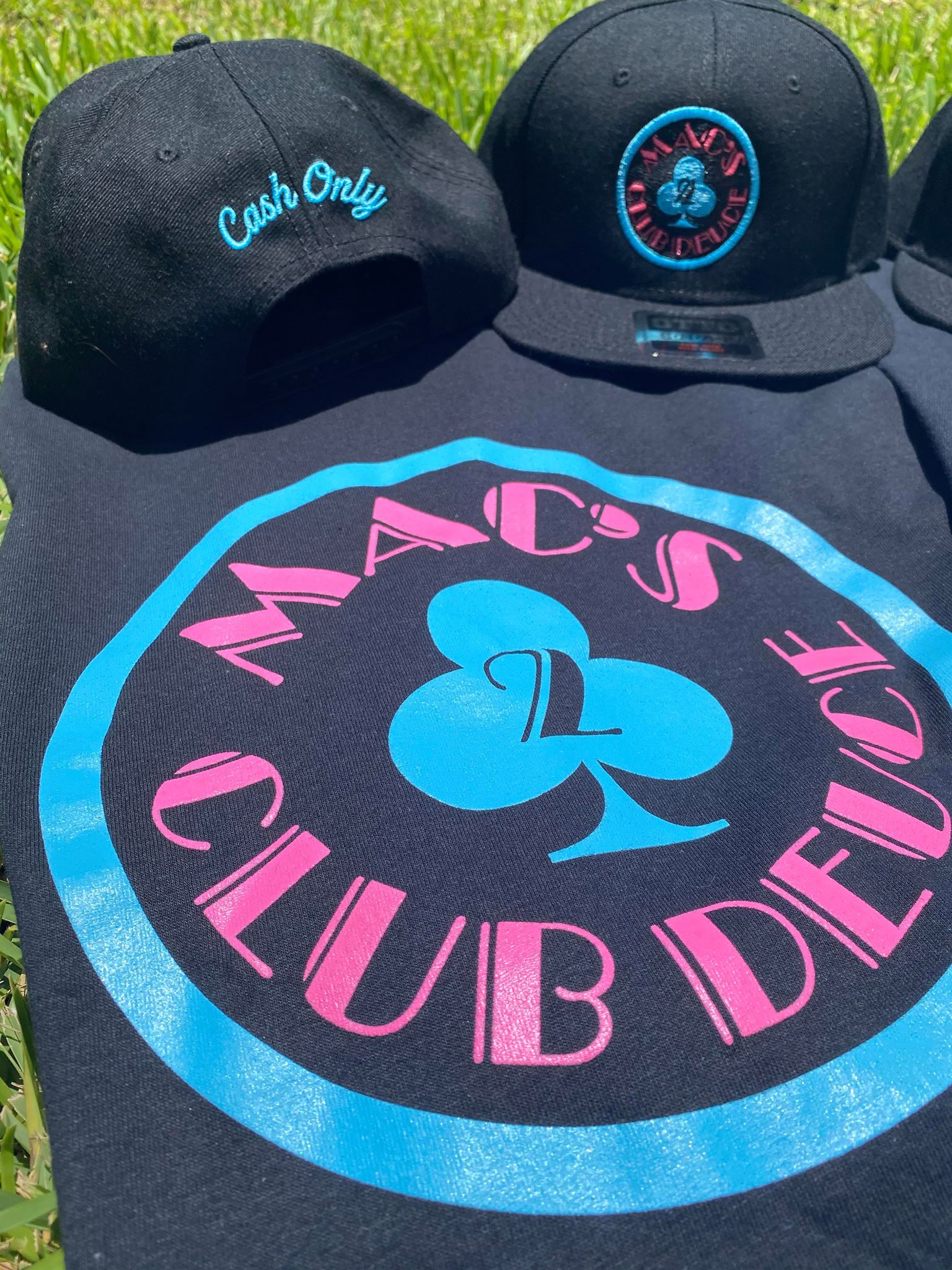 Mac\'s Club Deuce “Miami Vice” (XXL) | Tee ♧ Combo Mac\'s & Club Deuce Hat